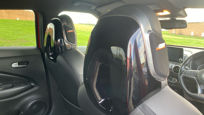 Nissan Juke 1.0 DiG-T 114 Tekna 5dr Petrol Hatchback